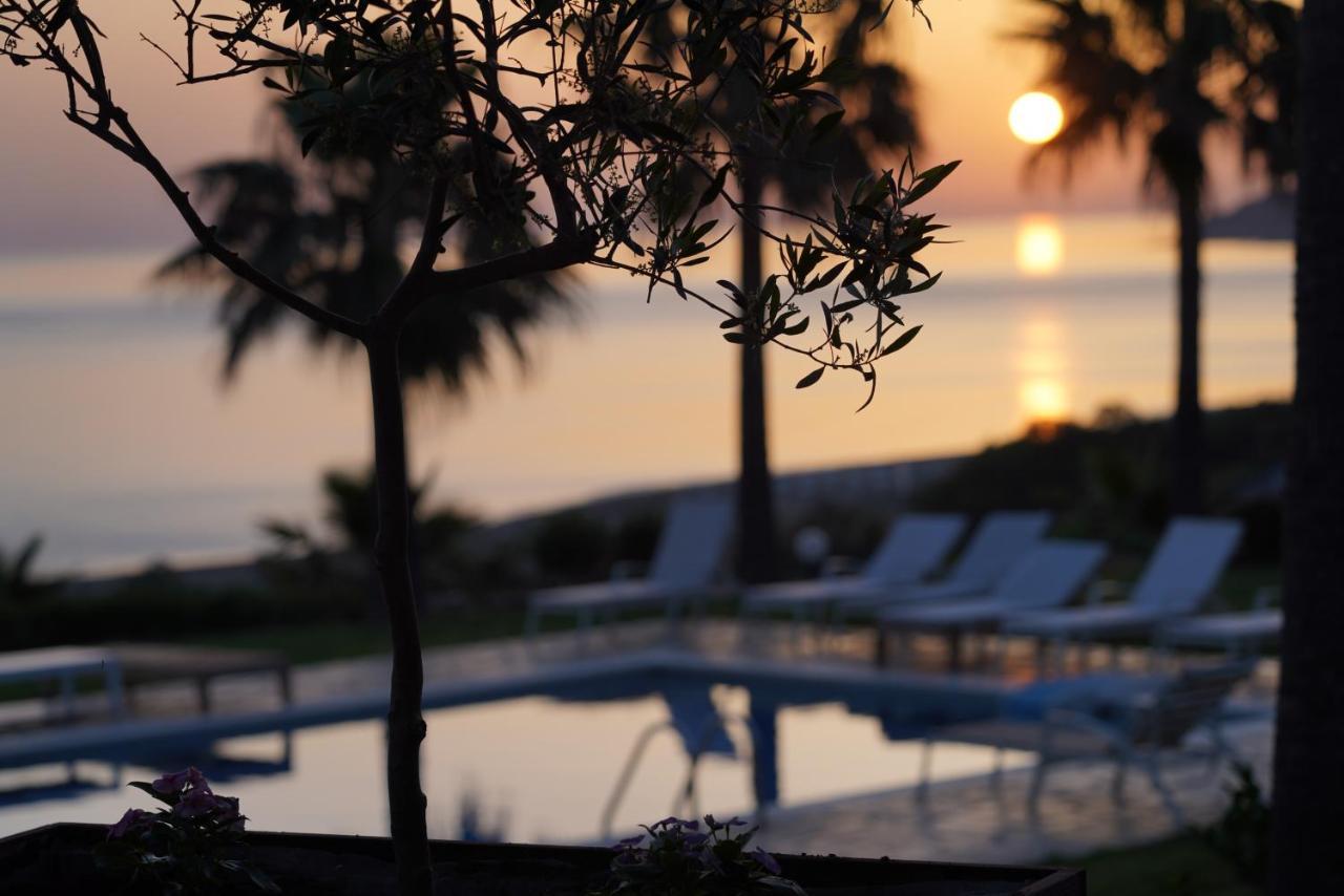 Aneria Suites Episkopi-Chania エクステリア 写真