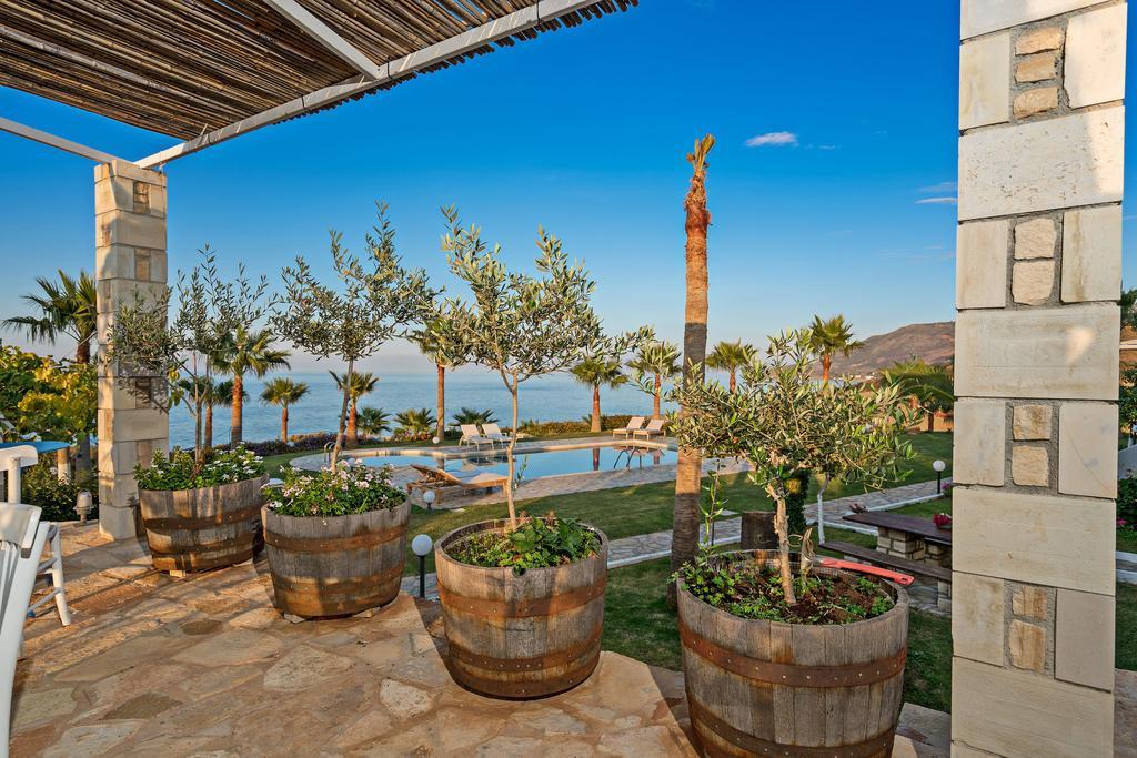 Aneria Suites Episkopi-Chania エクステリア 写真